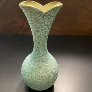 MCM Vintage 1970’s Royal Haeger fluted textured pottery